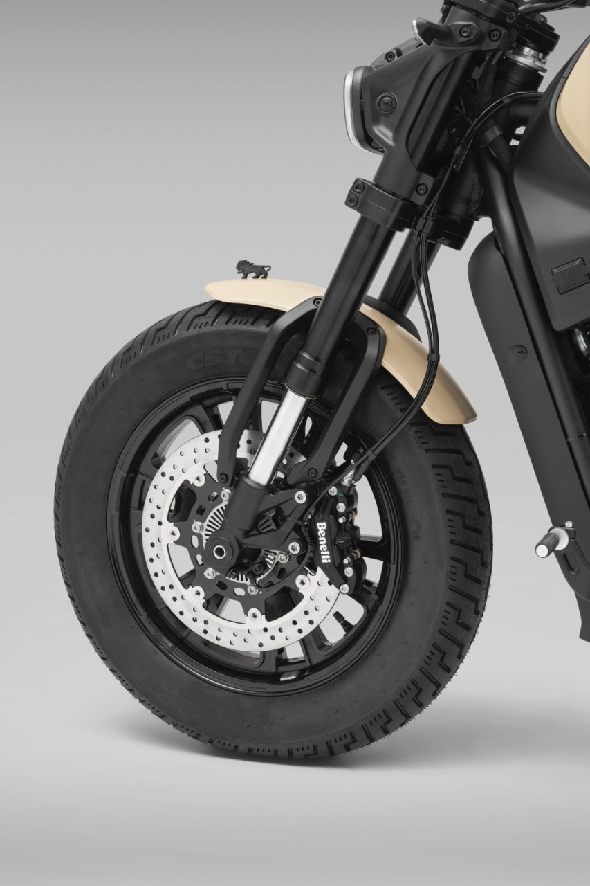 Benelli Leoncino Bobber 400: debutta sul mercato la power cruiser di Pesaro